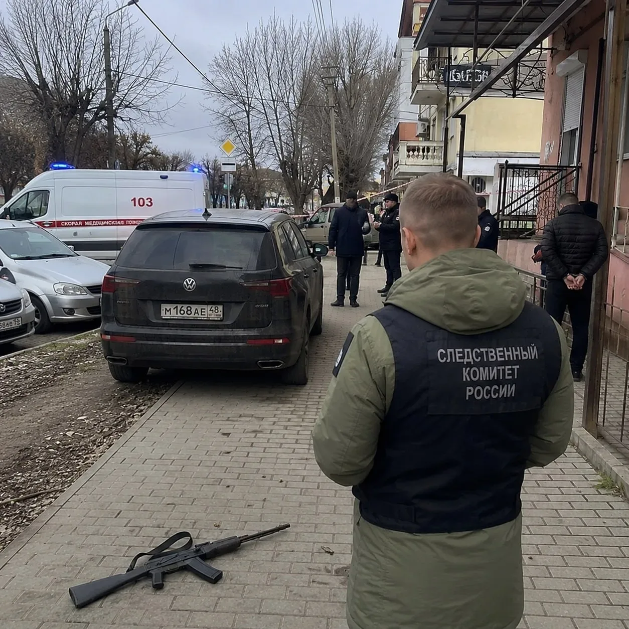 ⚡️ В Ельце мужчина застрелил местного жителя из «Сайги» после конфликта из-за парковки  По версии сл
