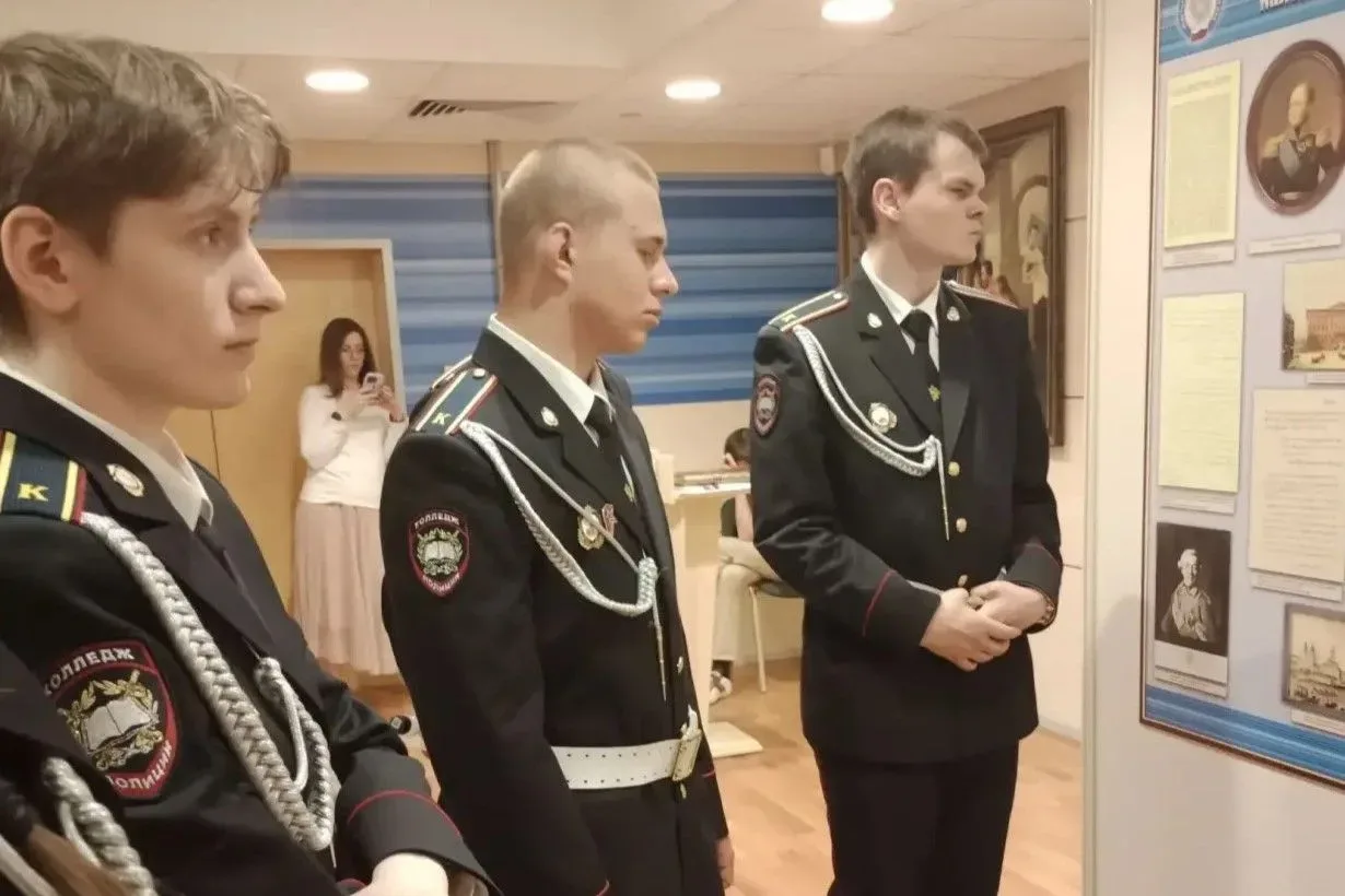 🚨 Курсанты I курса Колледжа полиции посетили Управление Федеральной налоговой службы России по г. Мо