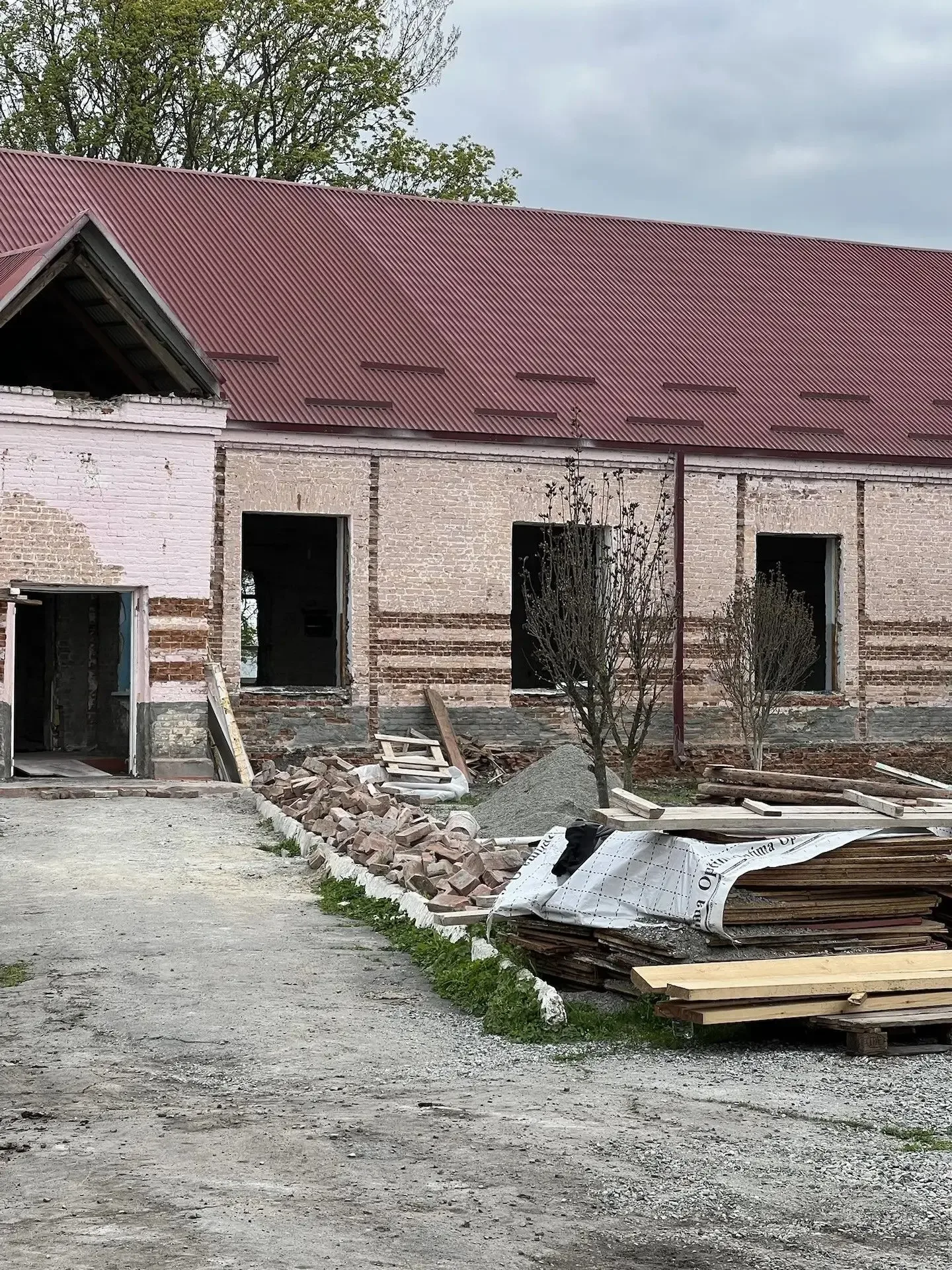 В школе с. Дарг-Кох стартовал капитальный ремонт  Работы ведутся  в рамках национального проекта «Мо