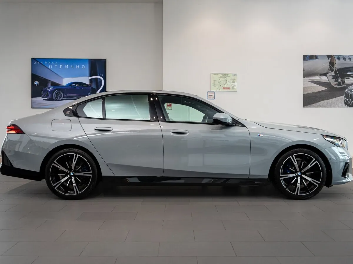 Неделя продаж BMW 5 серии — Особые условия  💰Только у нас: преимущество на BMW 5 серии до 1 300 000 