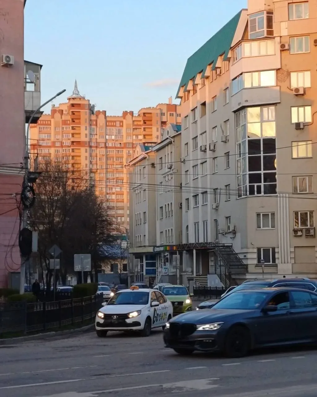 🌸 Нежная красота весеннего Воронежа!  Делитесь в комментариях своими фото нашего города ⤵️  🔲🔲 Куда 