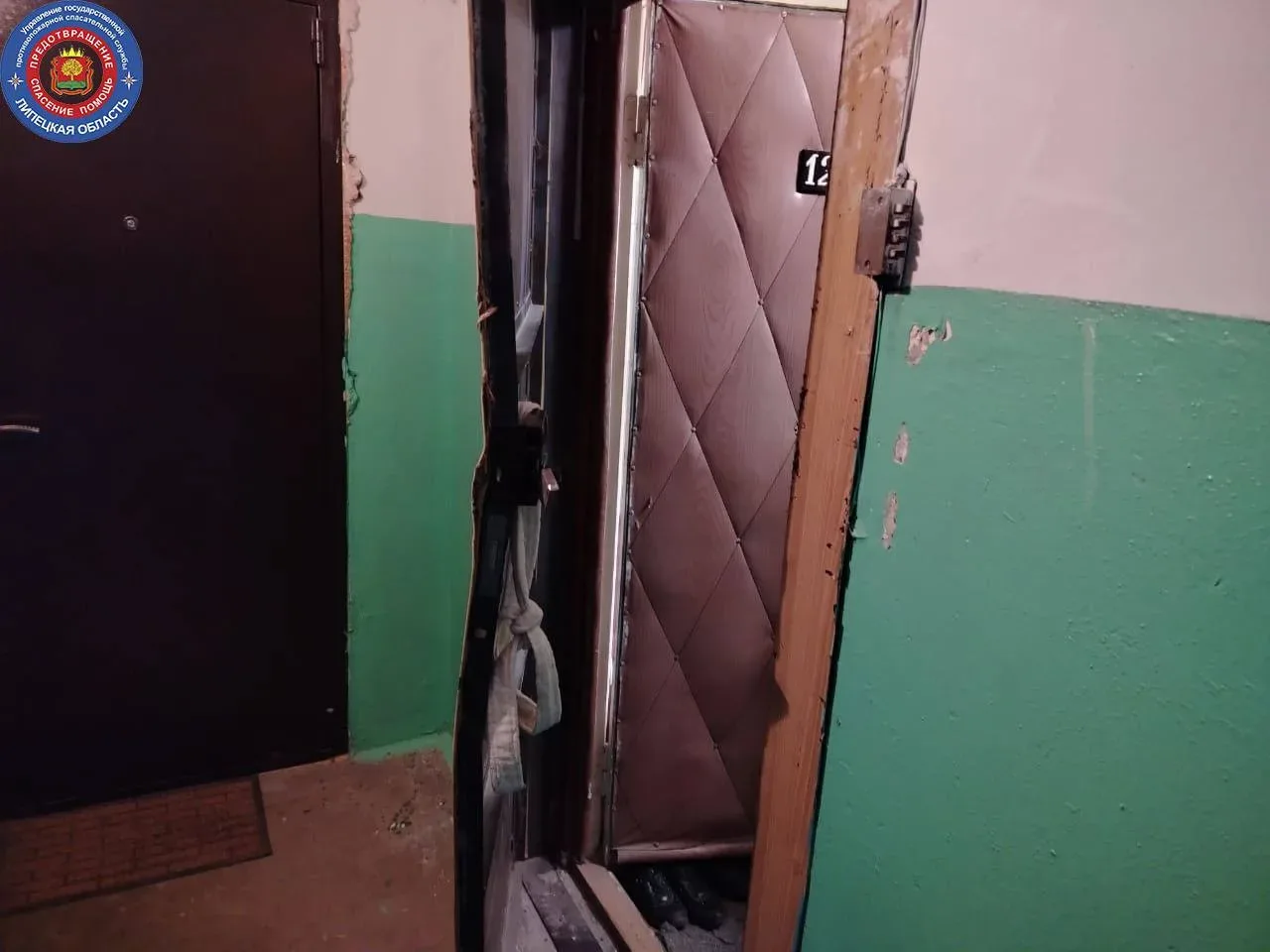 🚑 В Липецке спасателям пришлось вскрывать квартиру пенсионерки, которая перестала выходить на связь.