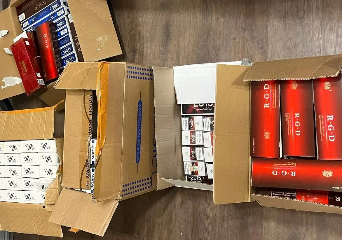 ⚡️ В Гагре изъяли крупную партию табачной продукции  В ходе проверки магазина «Смак» в Гагре обнаруж