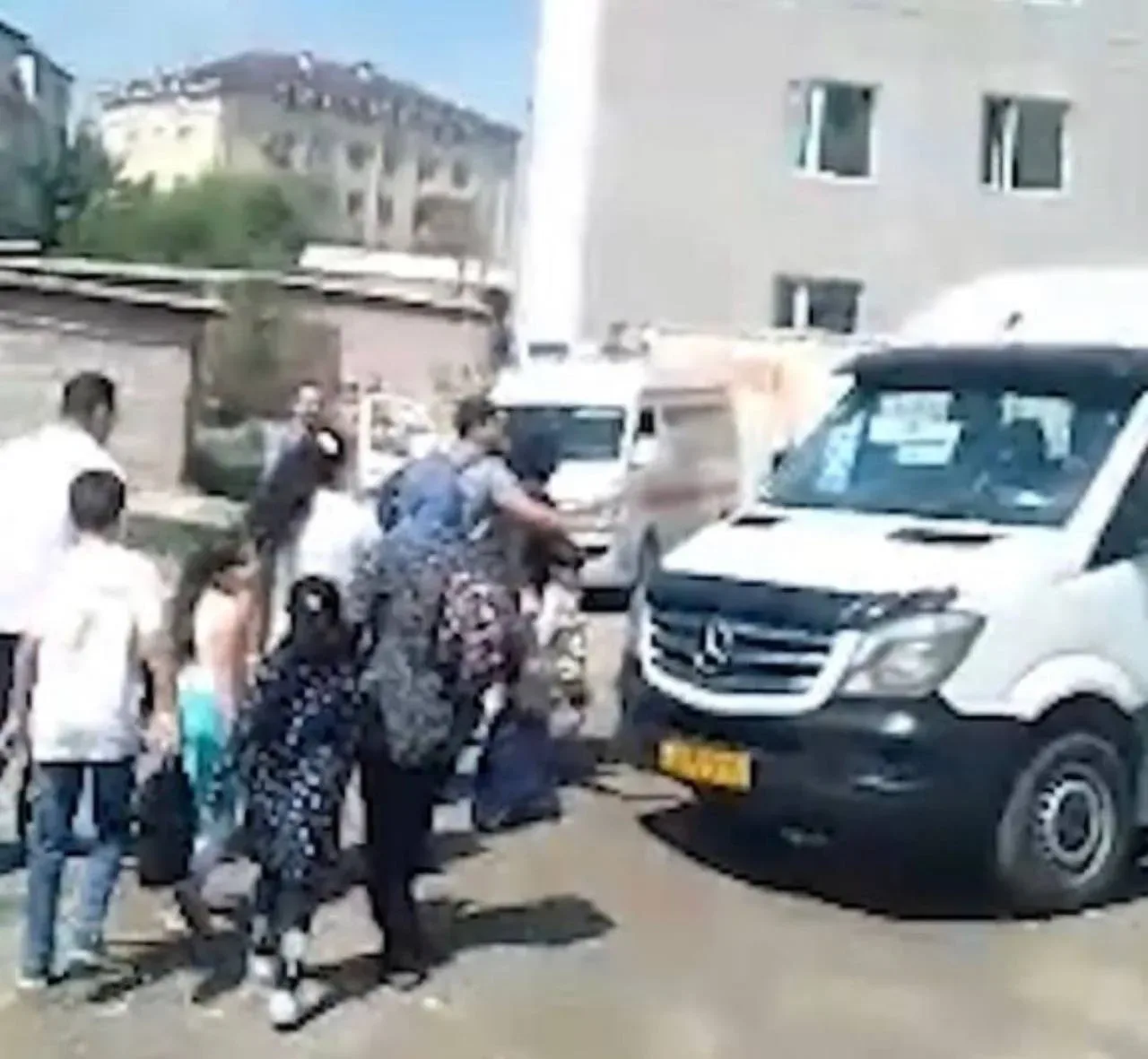 В Таджикистане депортировали 250 афганцев после громкого убийства в городе Худжанд.   Там афганец за