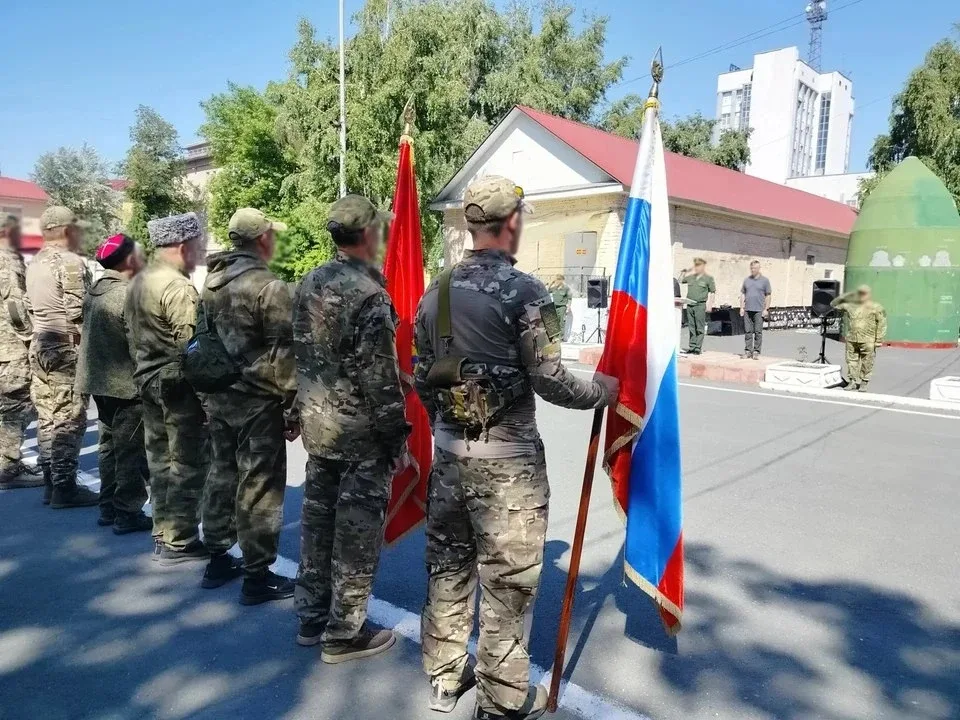 Добровольцы из Оренбуржья отправились в зону СВО  20 добровольцев из Оренбургской области отправилис