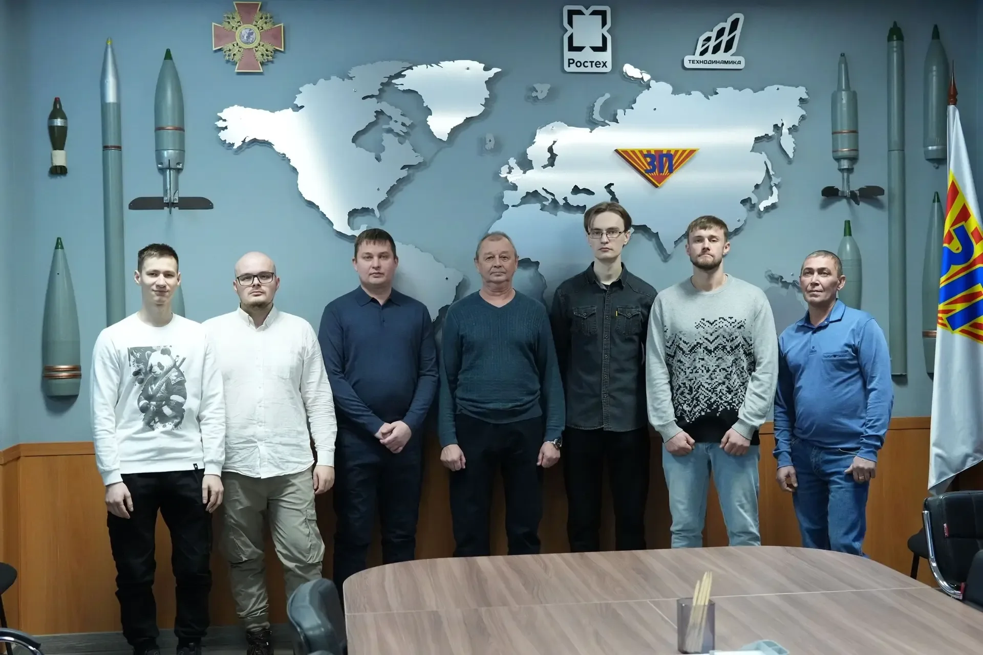 🏅 За смелость и отвагу — заслуженные награды!  Девять работников завода пластмасс в Копейске и сотру