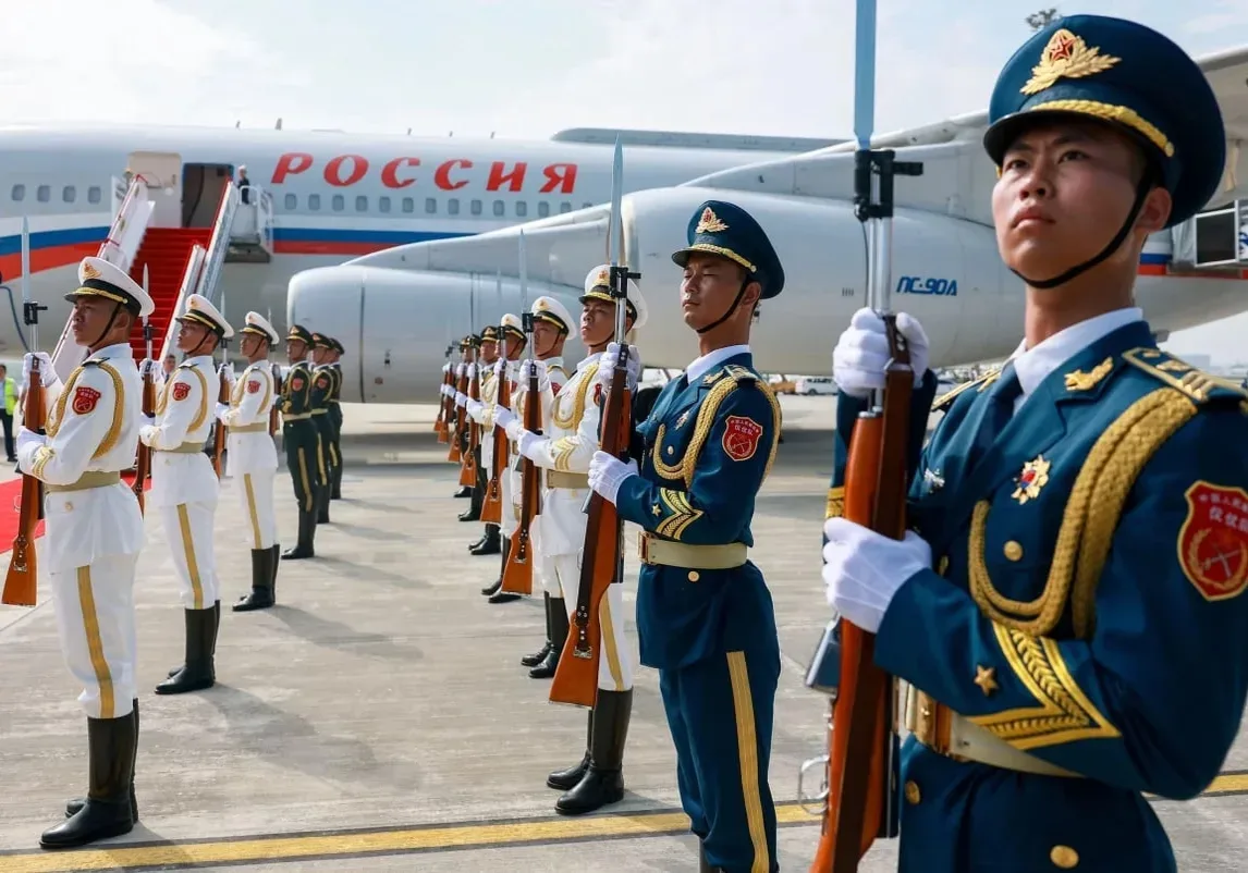 Путин прибудет в Пекин вечером 19 мая  Встречать его у трапа будет министр иностранных дел КНР Ван И