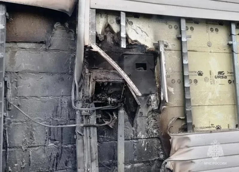 Два пожара за вечер: в Орловской области горели гараж и магазин 🚒  В одном из пожаров пострадал чело