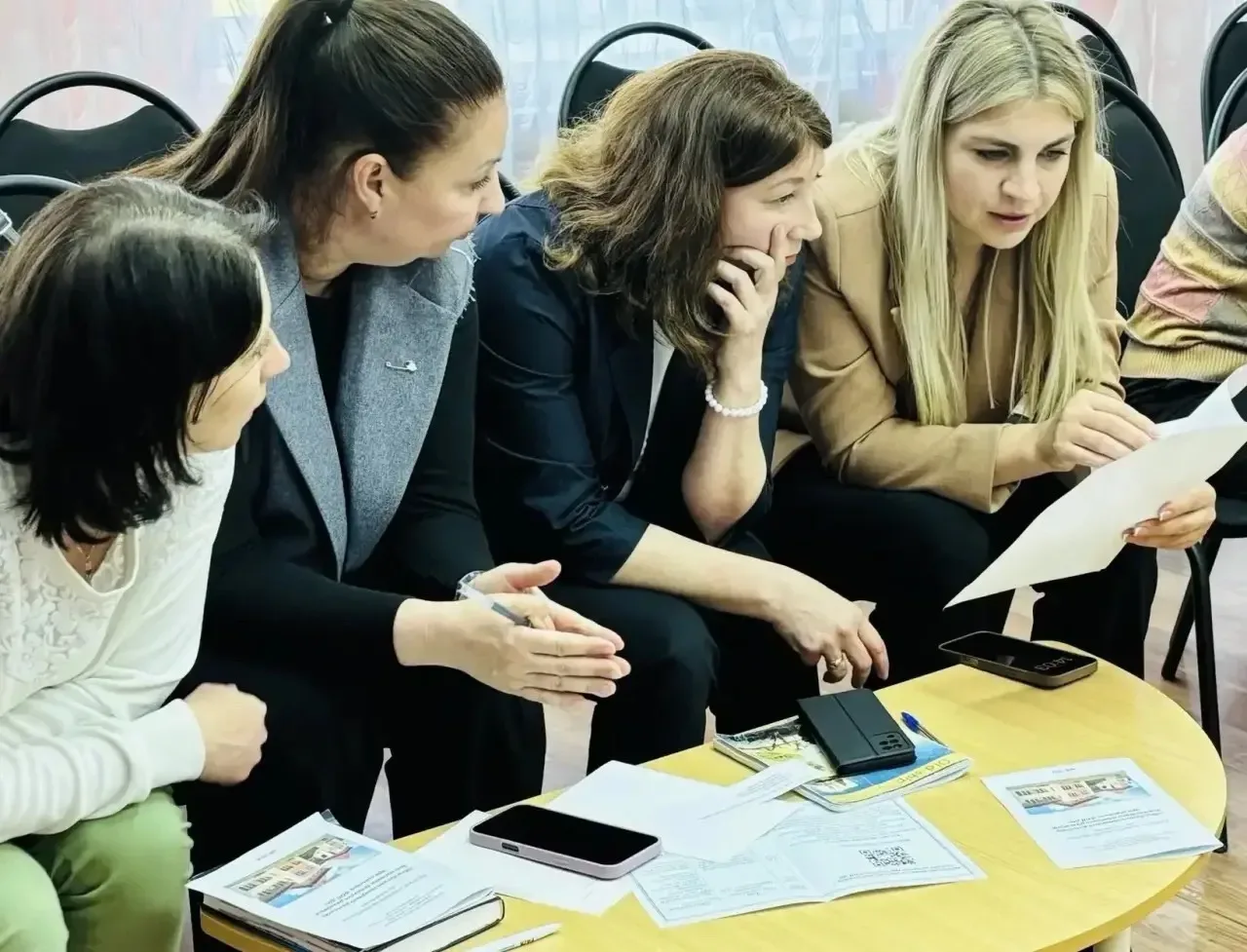 👶 В детском саду № 1 «Глория» прошло заседание методического объединения старших воспитателей и педа