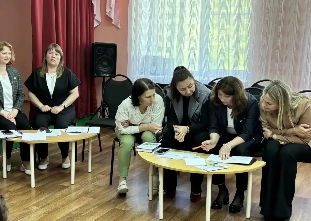 👶 В детском саду № 1 «Глория» прошло заседание методического объединения старших воспитателей и педа