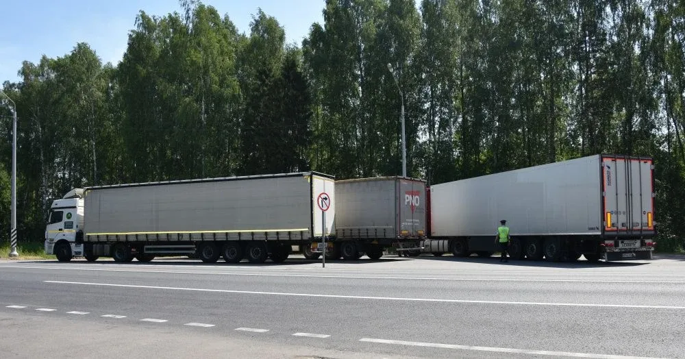 В Костроме из-за жары введены ограничения на проезд тяжелых грузовиков По улицам областной столицы ф