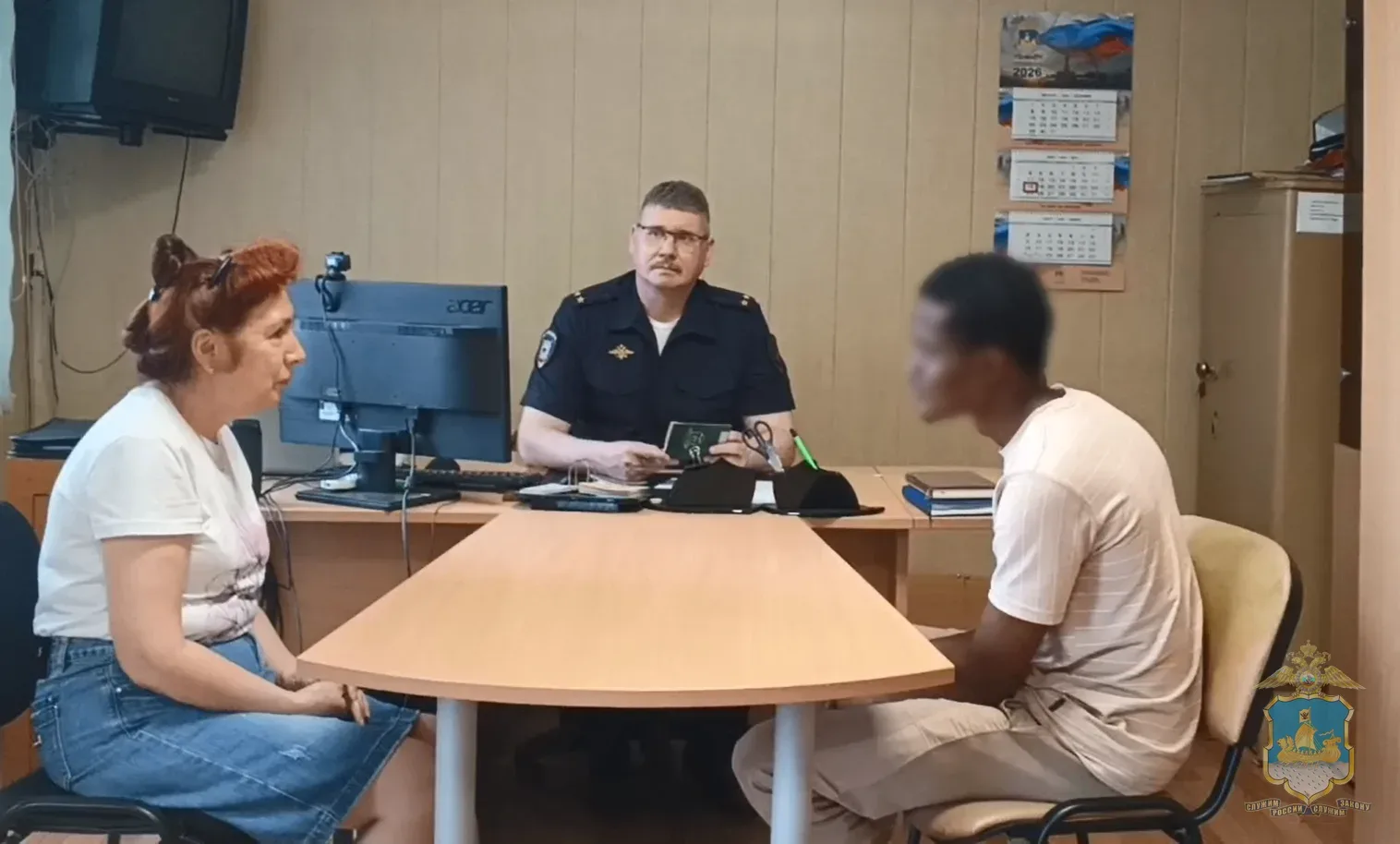 Полицейские обнаружили в костромской глубинке нелегального темнокожего мигранта Гость из Африки оказ