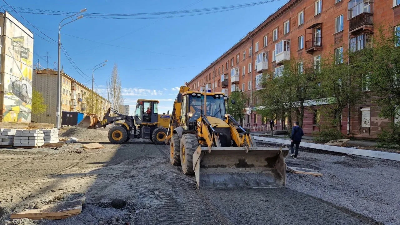 🛣 В Ханты-Мансийске летом отремонтируют две дороги.  Работы затронут улицы Ледовую и Мира. Здесь пла