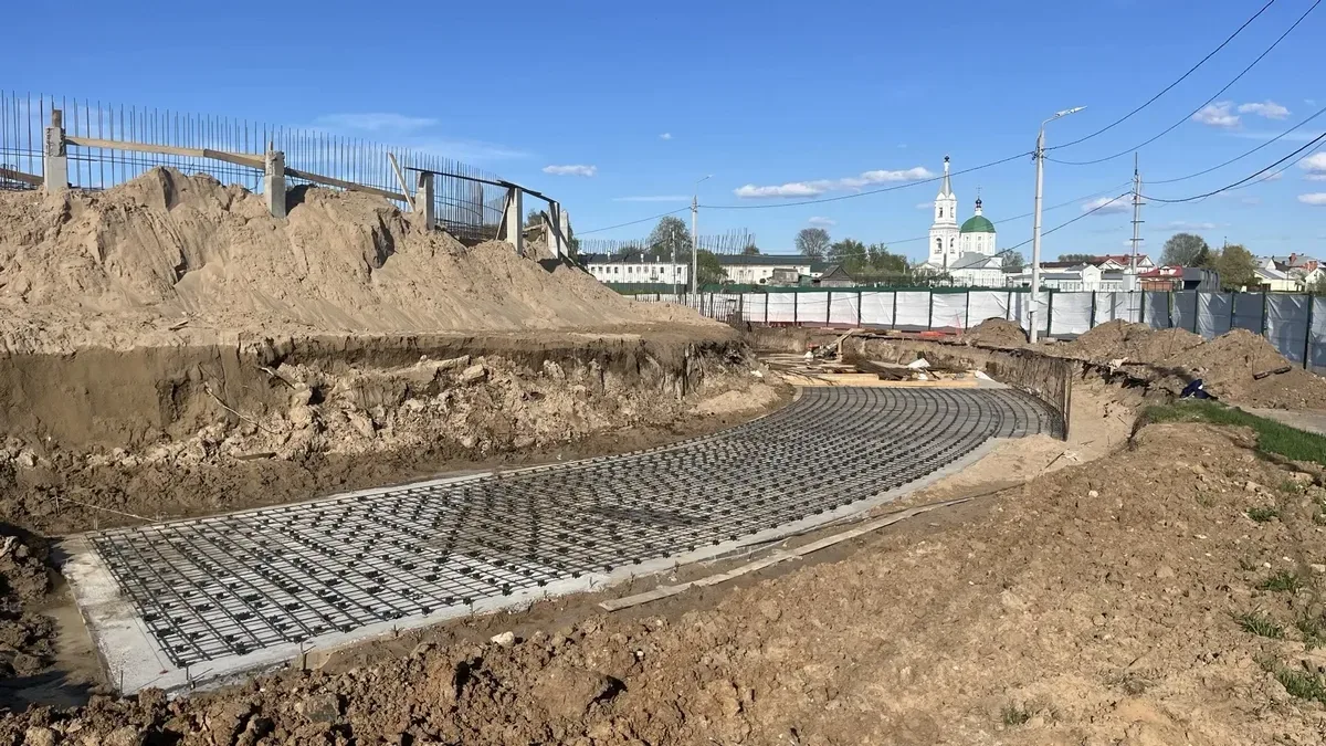 Продолжается строительство Речного вокзала в Твери.   На объекте завершили устройство свайного основ