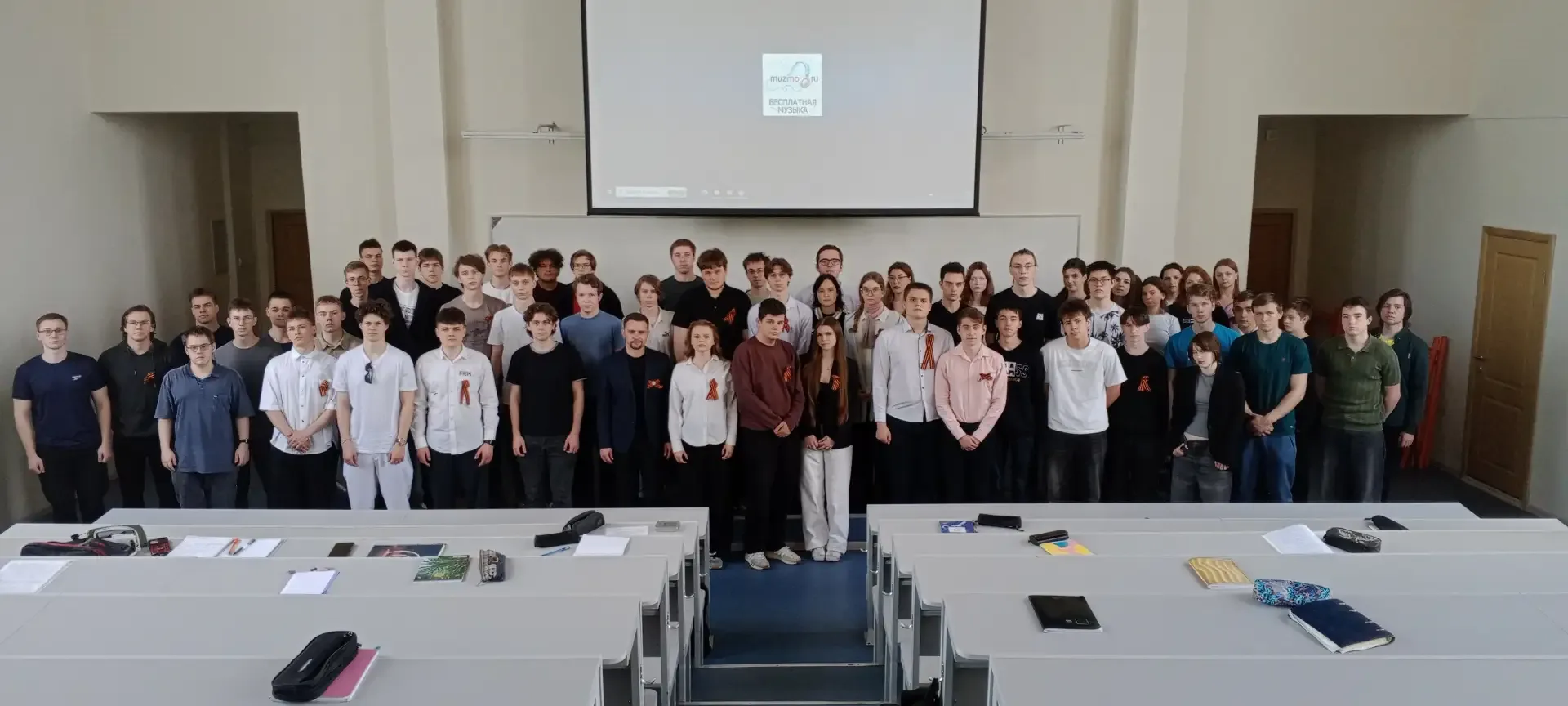 Преподаватель факультета социально-политических наук ЯрГУ Ярослав Смирнов провел круглый стол «Нет в