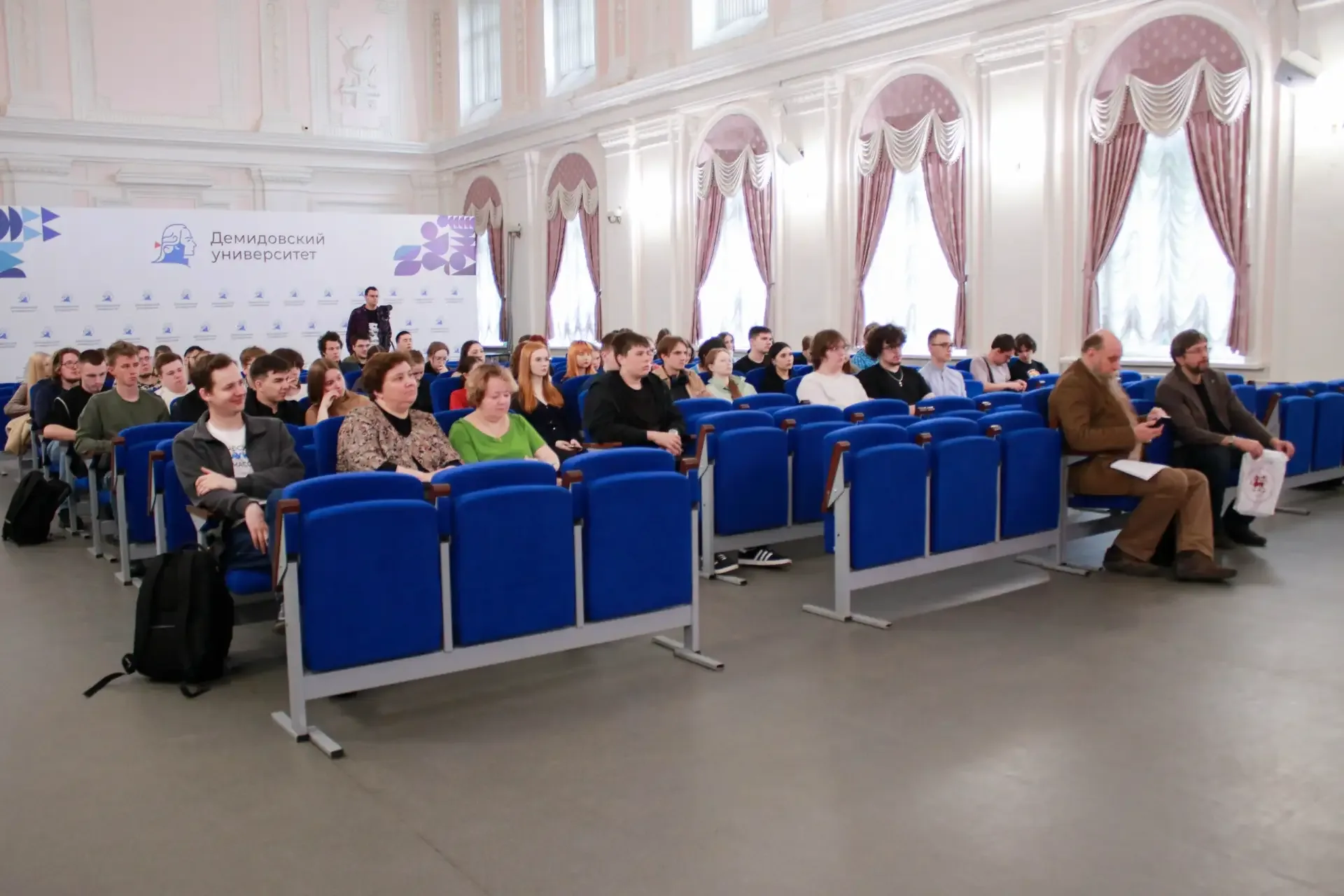 В Демидовском университете продолжает работу V Всероссийская научно-практическая школа «Средневекова