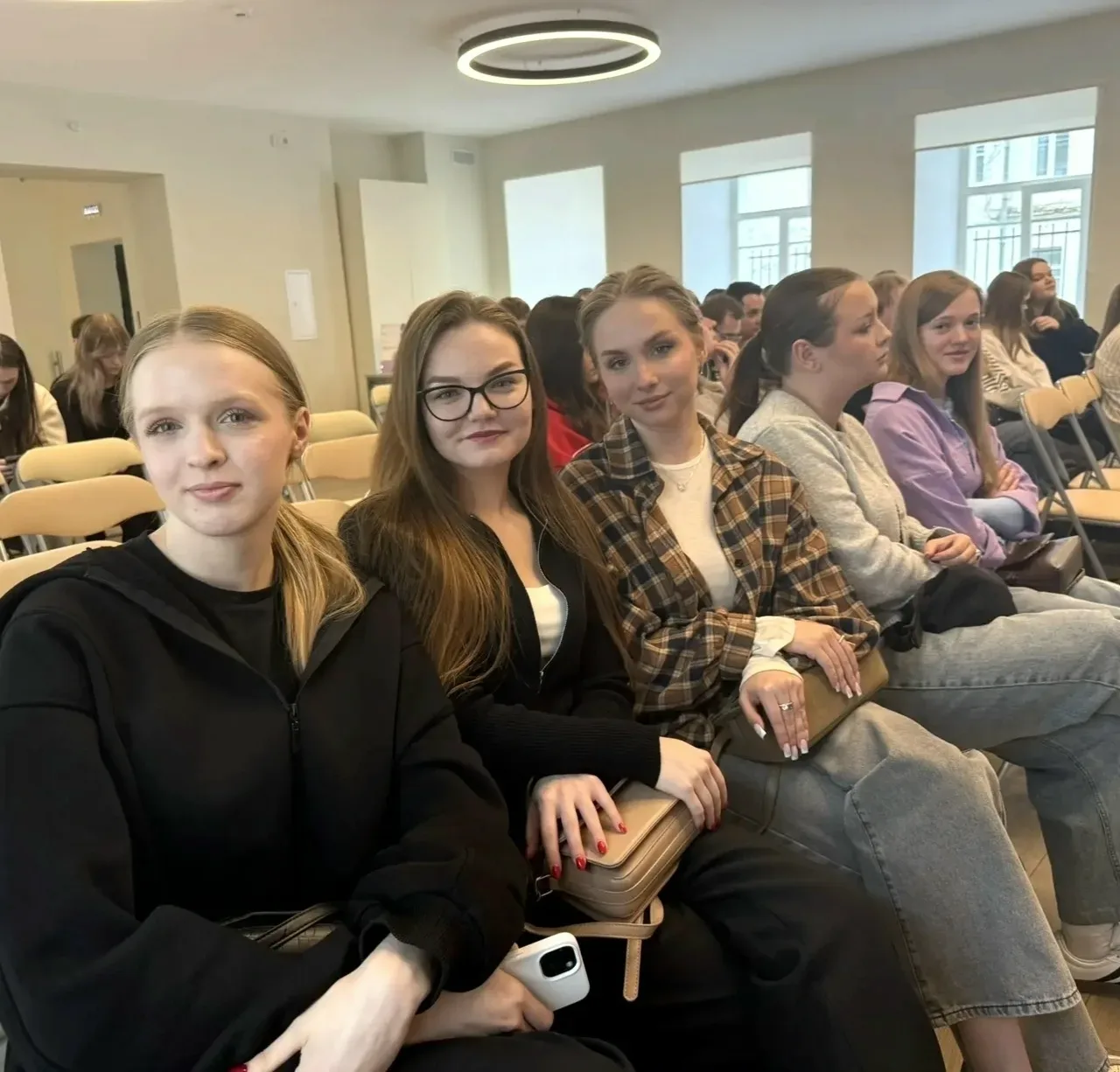 📝 Студенты факультета социально-политических наук в рамках программы «ГосСтарт.Диалог» приняли участ