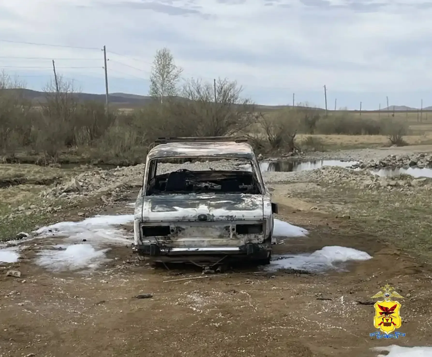 Двое забайкальцев сожгли угнанные «Жигули», потому что не могли их завести  Полицейские задержали дв