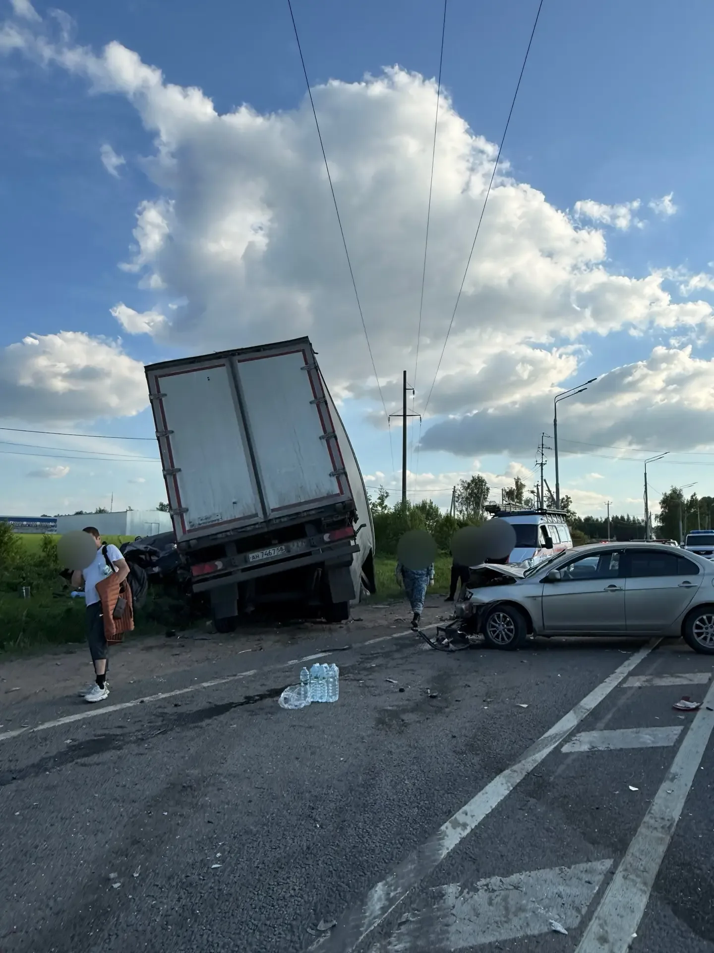 😱‼️Жуткое массовое ДТП произошло сегодня под Дмитровом в Поддубках.  По предварительной информации, 