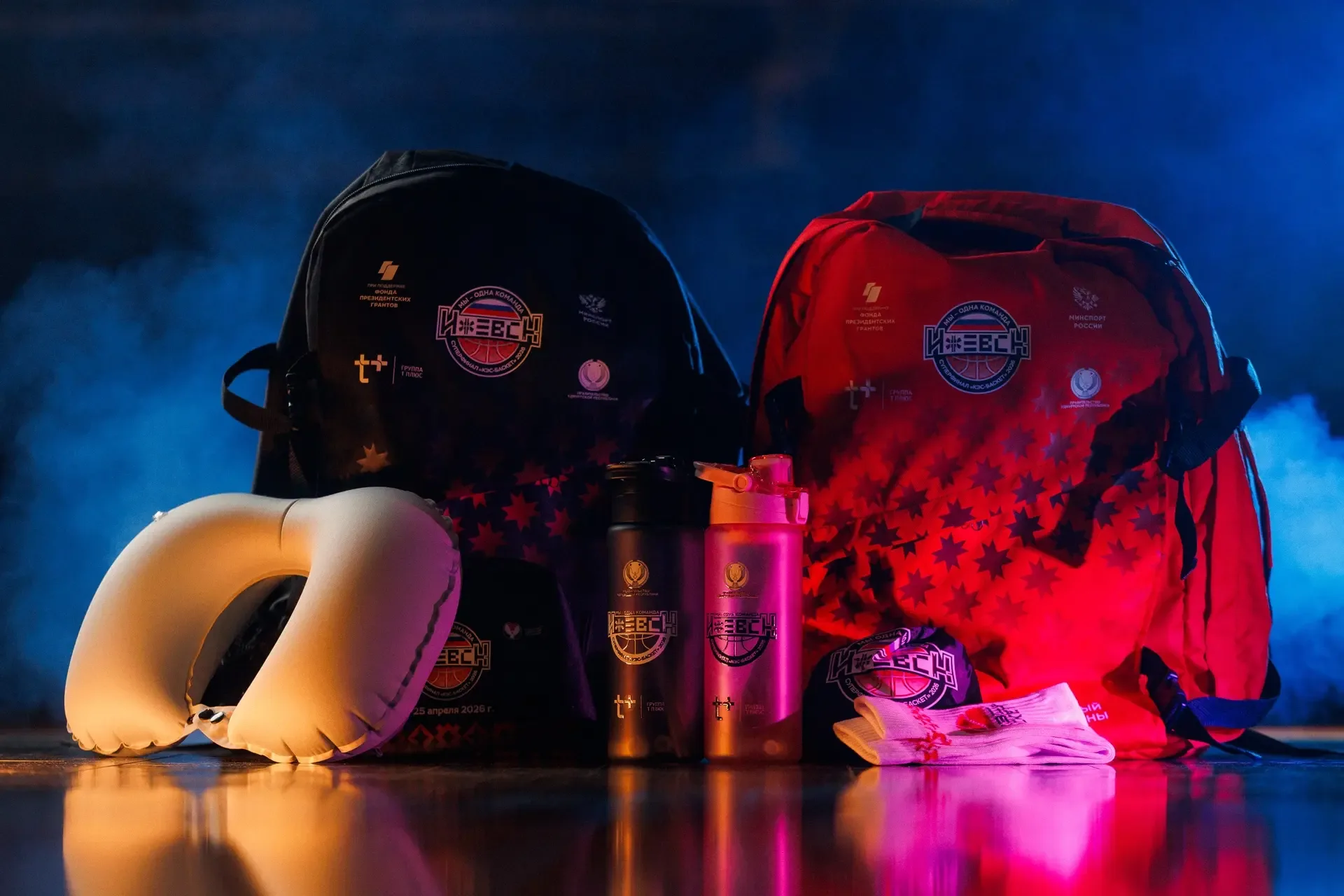 🎒 Осталось два рюкзака Суперфинала! С полным комплектом всех приколюх 😎  Разыгрываем среди тех, кто: