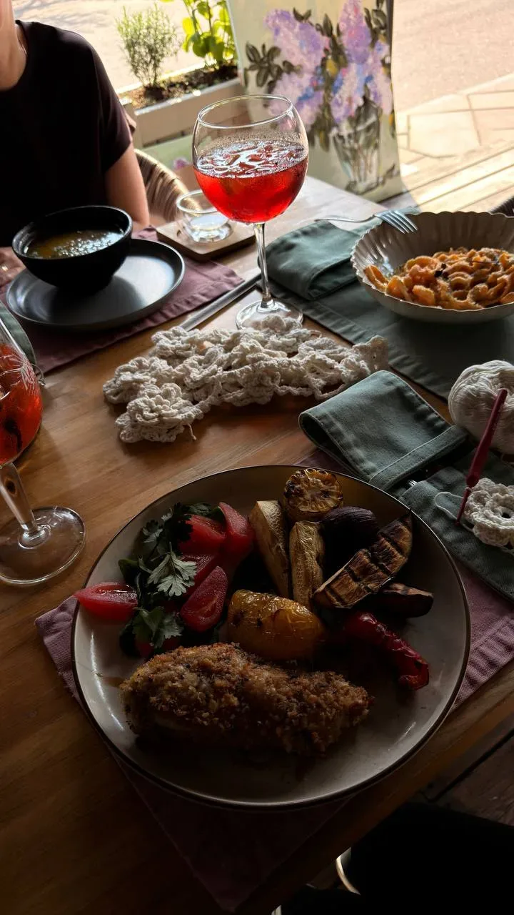 Завершить МК по рисованию вкусным  обедом до самого «заката» - прекрасное дополнение ко всем эмоциям