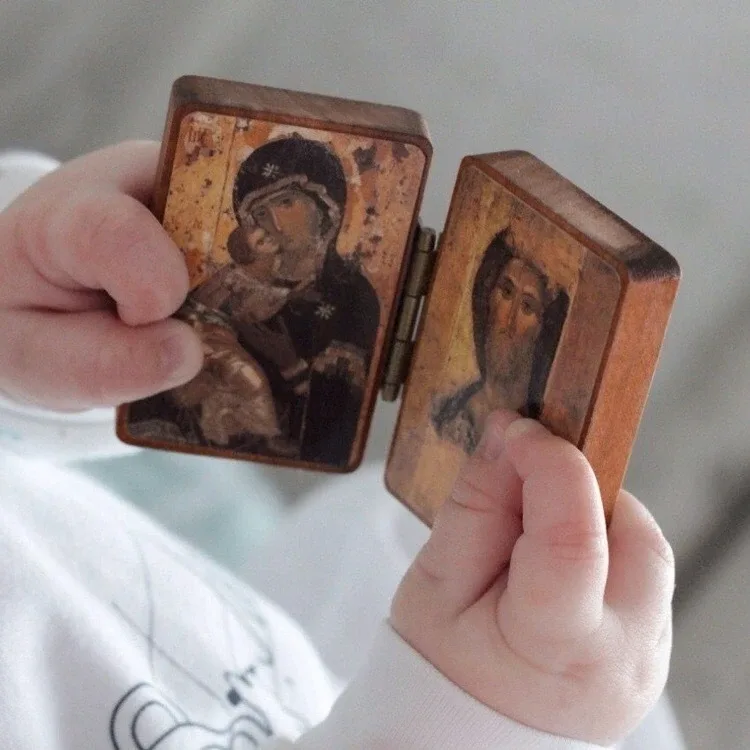 Ни одно сердце человеческое не способно любить всех людей такою любовью, какою любит нас Матерь Божи