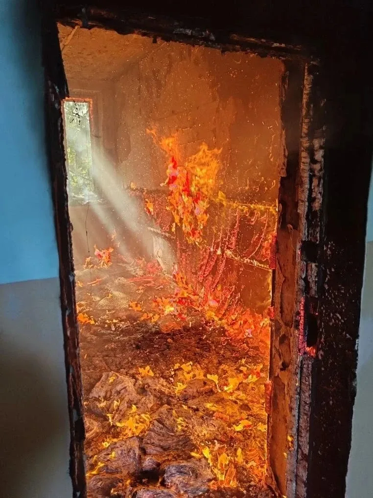 🔥 В Салавате снова горело здание бывшей автошколы  19 мая около 17 часов поступило сообщение о том, 