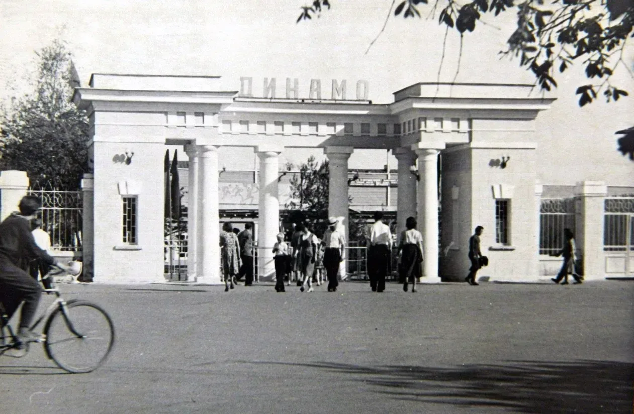 🌙  Доброй ночи, Вологда!  Стадион «Динамо». Вторая половина 1960-х.  Если и у вас есть что рассказат