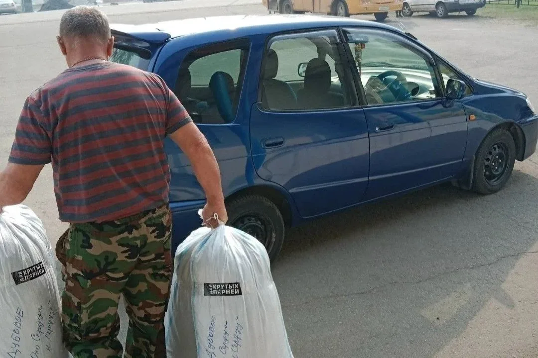 Очередную партию гумпомощи отправили волонтеры Биробиджанского района в зону СВО  Добровольческая гр