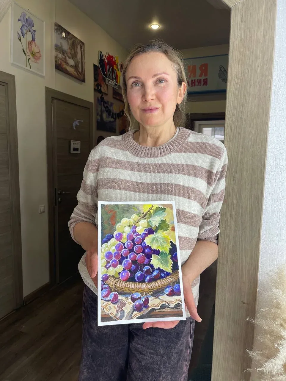Друзья, есть важный вопрос ⬇️  Расскажите, пожалуйста, а вы уже пробовали обучать рисованию других л