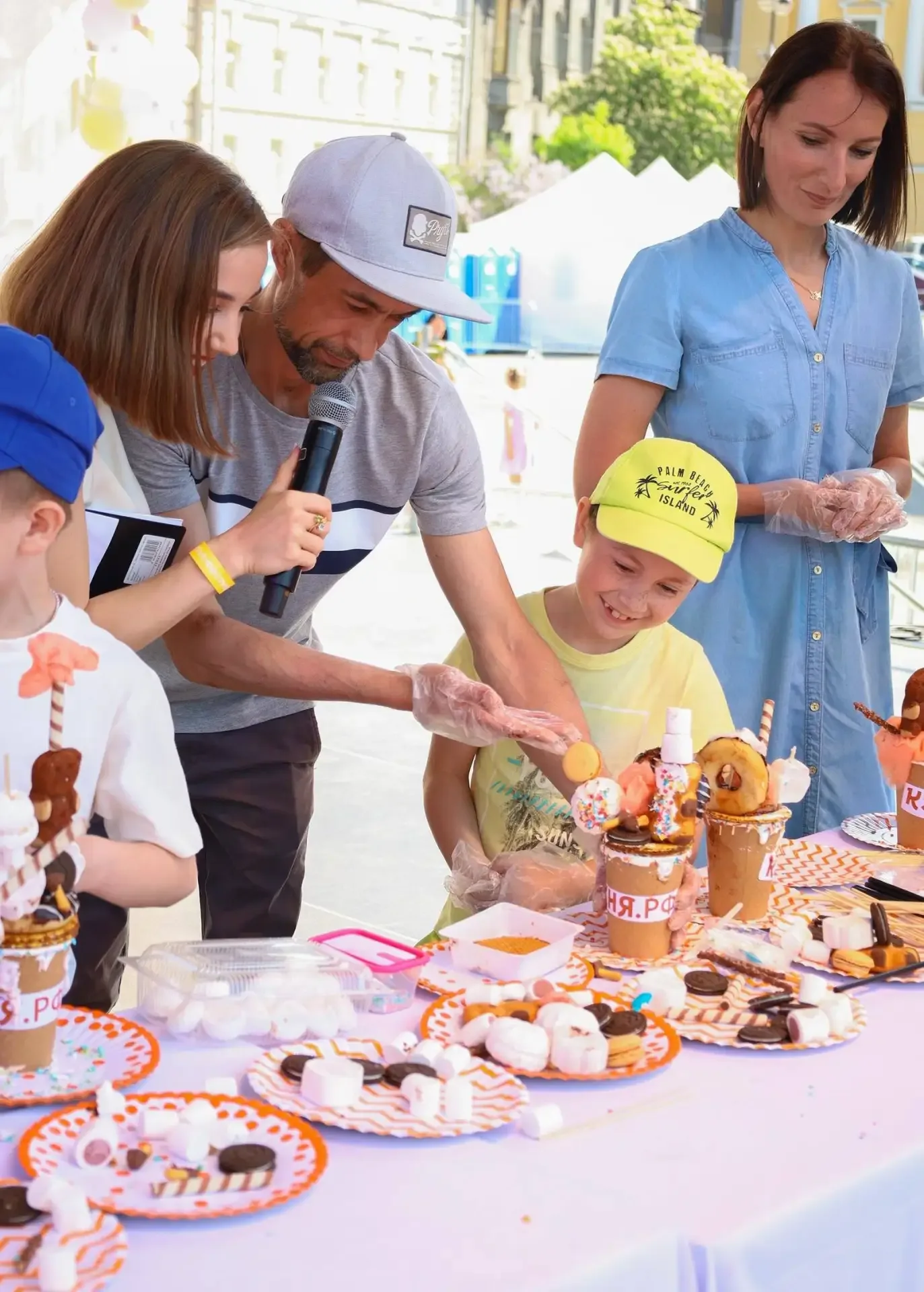 Фестиваль для сладкоежек возвращается! 🍦  🗓 23-24 мая 11:00-21:00 📍 Площадь Островского   💵 Вход сво