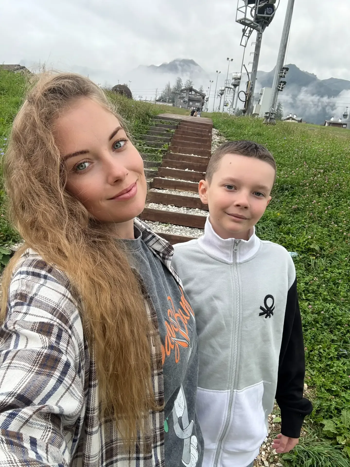 Уже с нетерпением жду лета , чтобы снова вернутся на Роза Хутор 🏔️ #местосилы  Красивые места в Сочи
