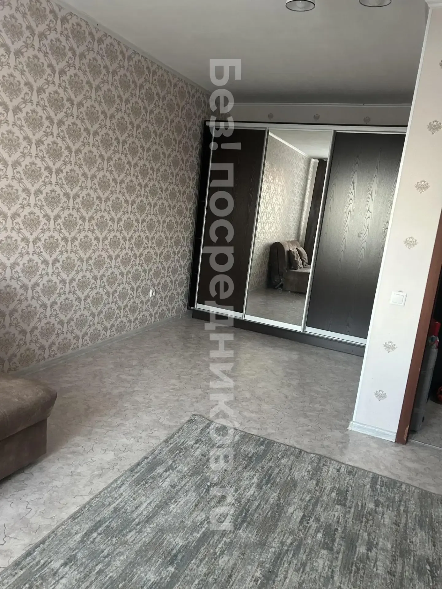 Сдам без посредников: 1-комнатная квартира, 33.4м² Цена: 20000 Адрес: Новоалтайск, Пригород, ул.Анат