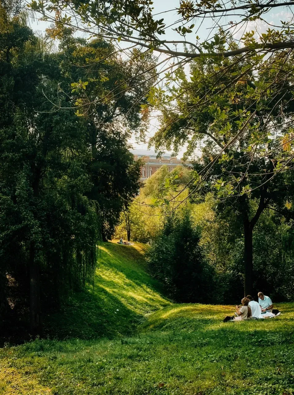 🌳  Музей-заповедник «Царицыно» #РайонОреховоБорисовоСеверное  📌 Царицыно представляет собой крупный 