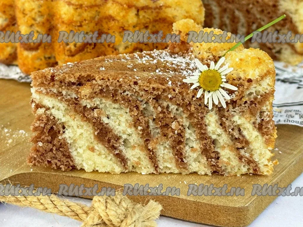 Манник "Зебра" на кефире в духовке  Пирог "Зебра" - это красивая, вкусная выпечка, в которой чередую