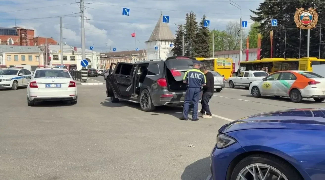 Тонировка вне закона: итоги рейда в Ярославле  Сегодня в центре города, на Богоявленской площади, ин