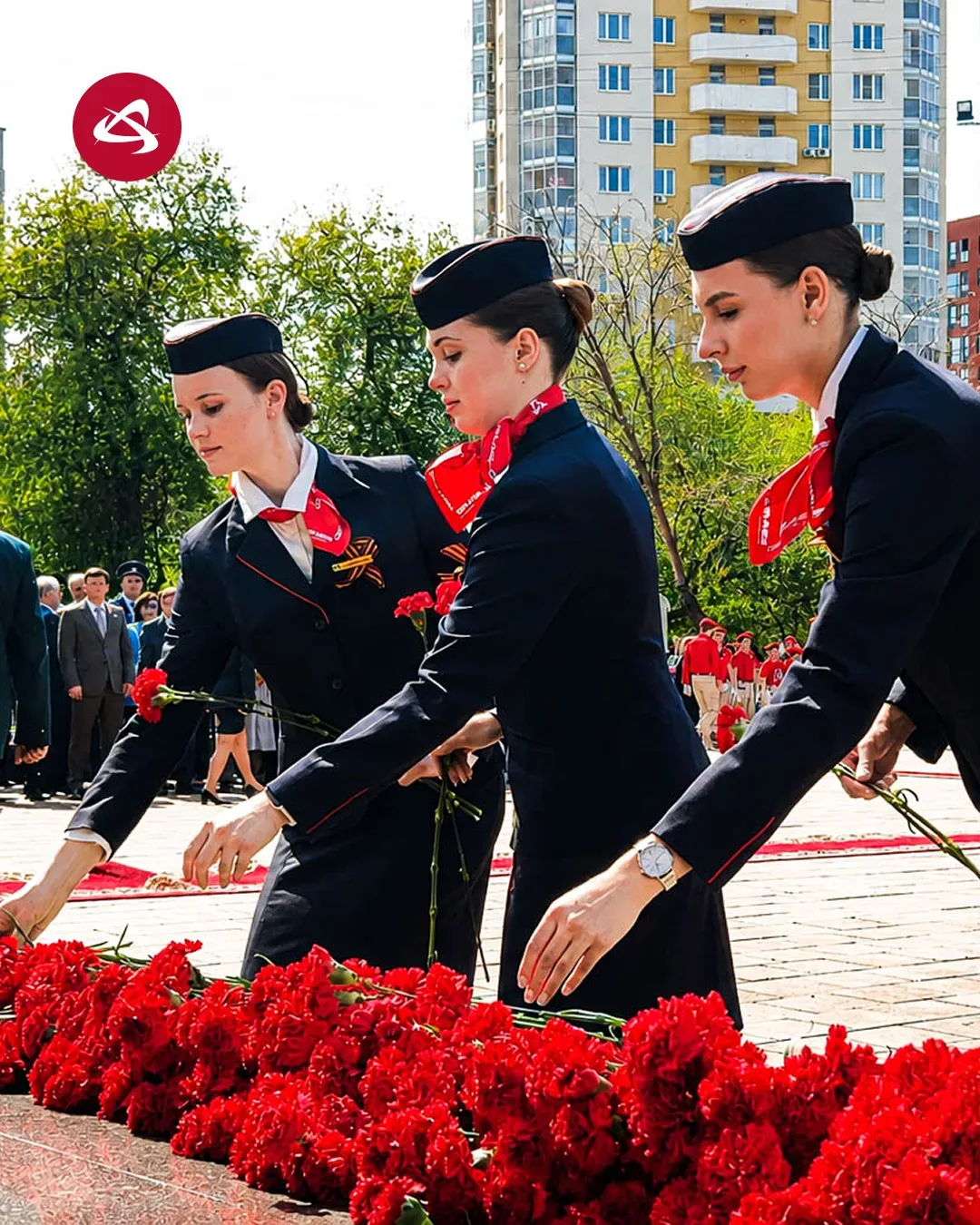 Для нас 9 Мая не просто страницы учебника — это истории наших семей. Сегодня мы поднимаем самолёты в