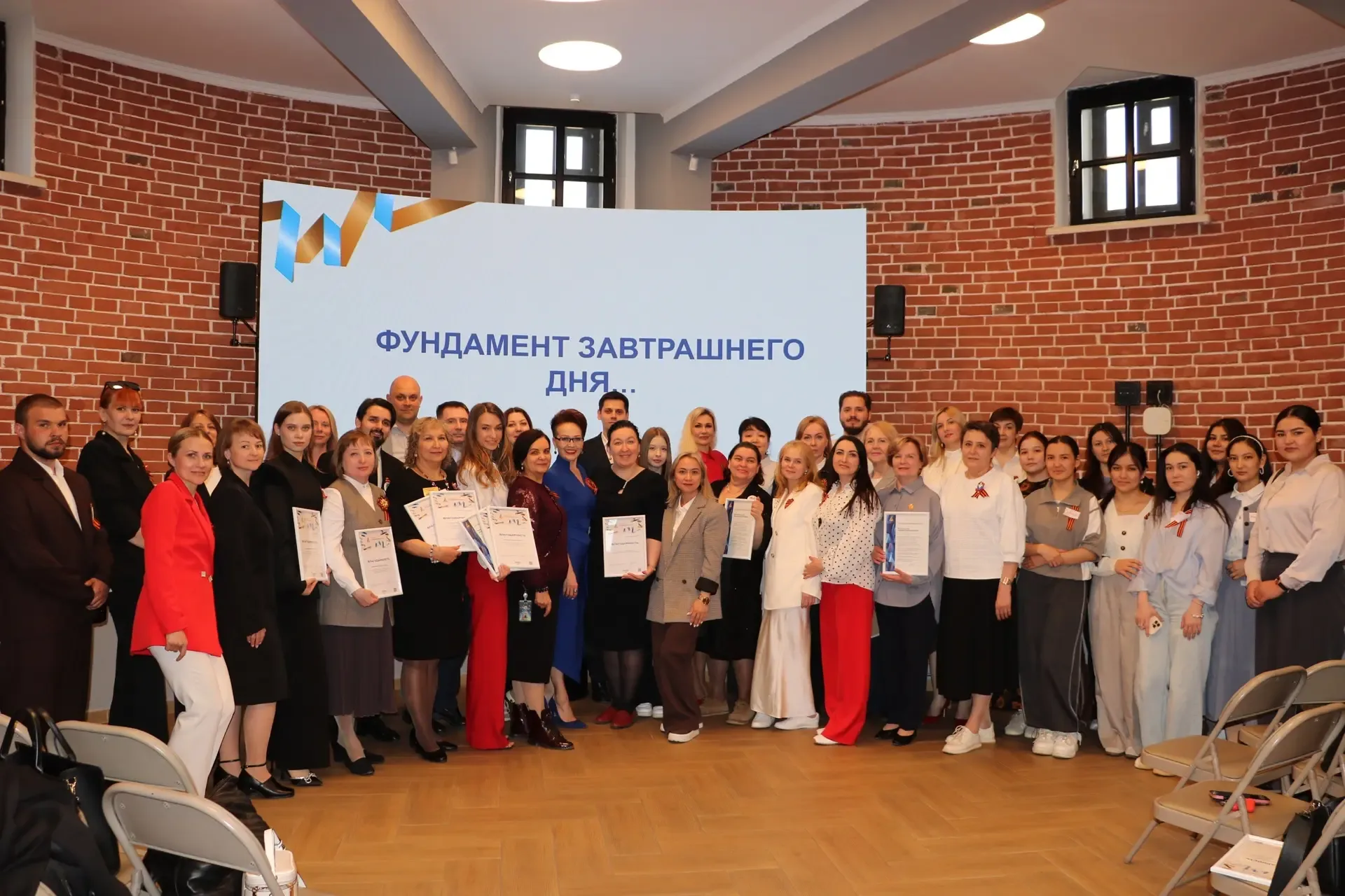 Тюменские волонтеры, герои и молодежь объединились в преддверии Дня Победы  В преддверии главного па