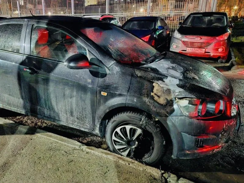 ❗️ Подросток, поджигавший машины с символикой Дня Победы, получил приговор в ХМАО  Преступление он с