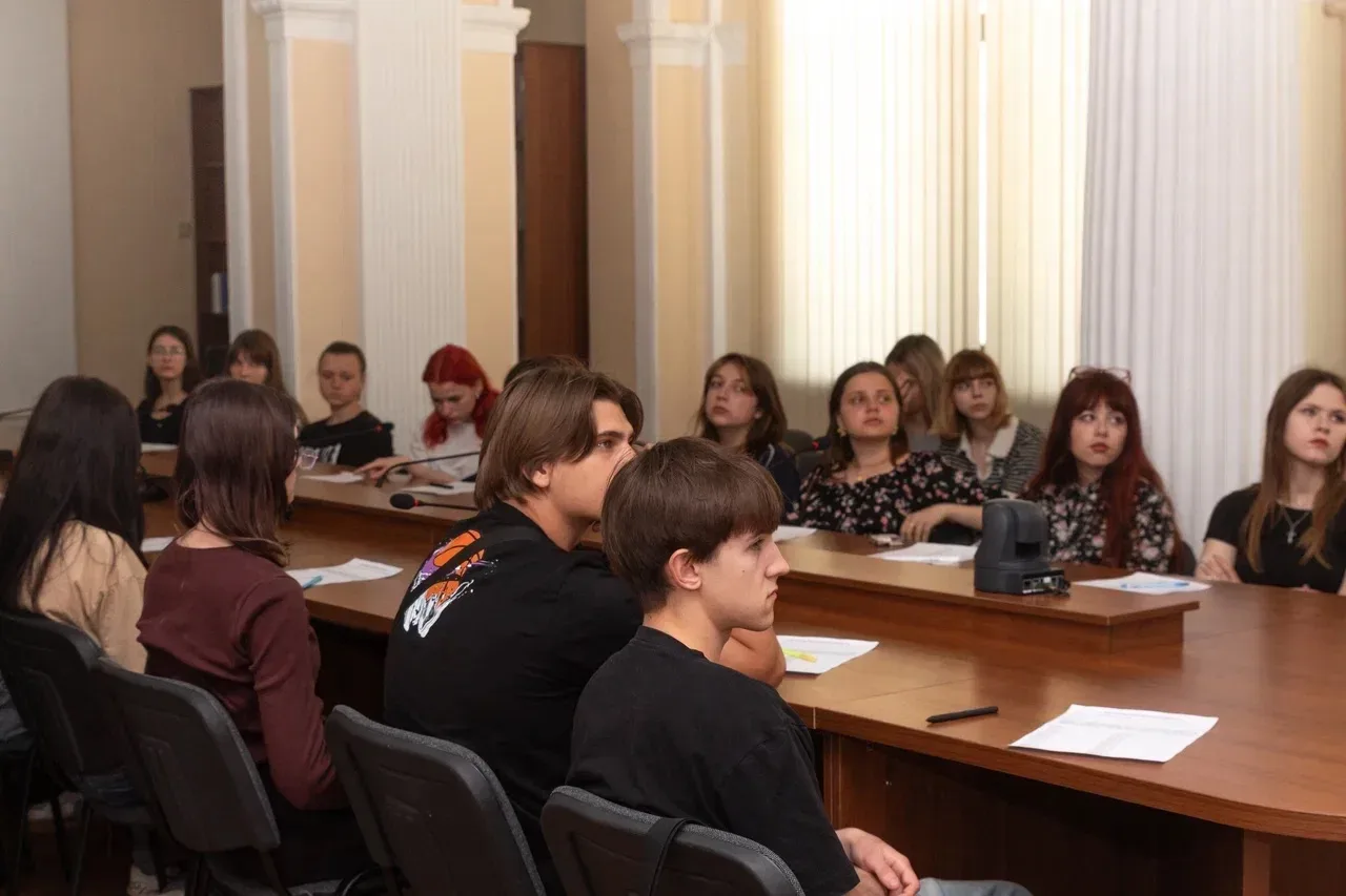 Студенты факультета социокультурных коммуникаций Академии приняли участие в первой Московской этногр