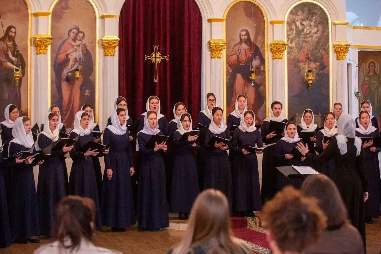 Музыка объединяет души 🌸  Государственный университет просвещения посетил хор факультета церковно-пе