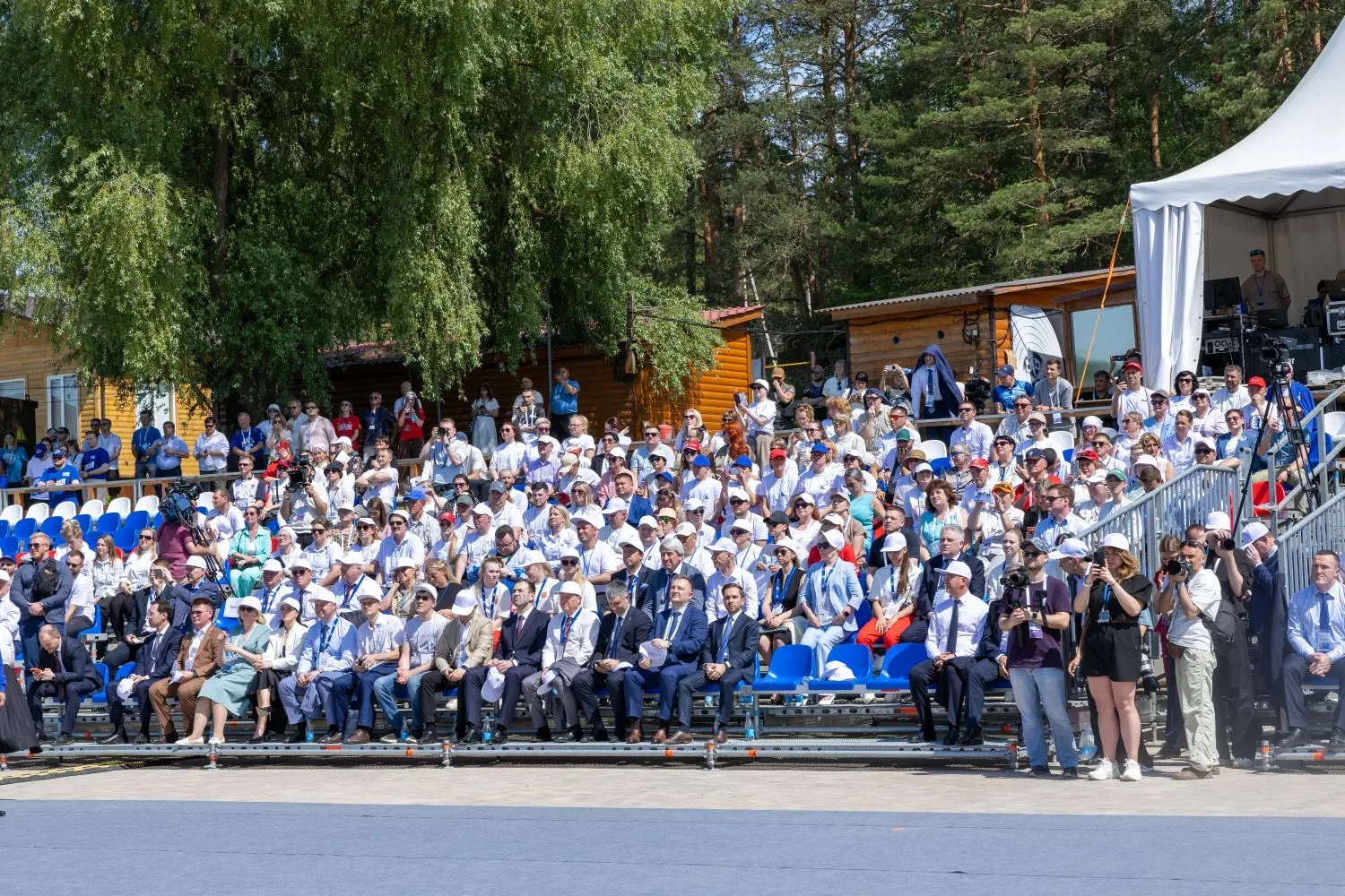 Съезд, который объединяет всю страну ❤  Команда Просвета участвует во Всероссийском съезде учителей 