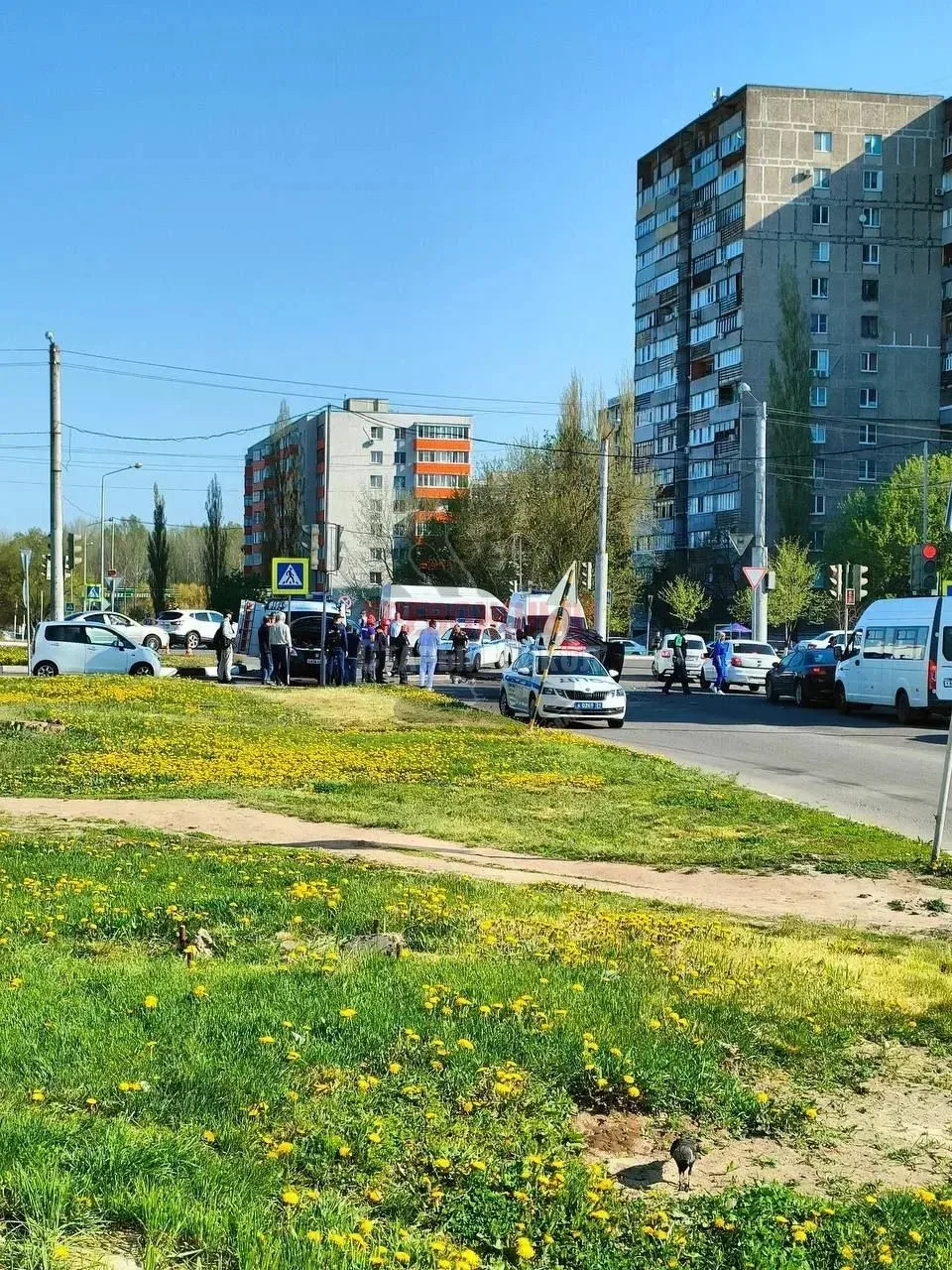 Серьезное ДТП на микро в районе Европы. Со слов очевидцев, за рулем обоих автомобилей находились жен