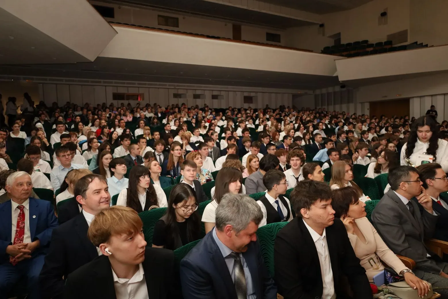 Завершение учебного года  - время подведения итогов. На городском празднике Чести и ученической слав