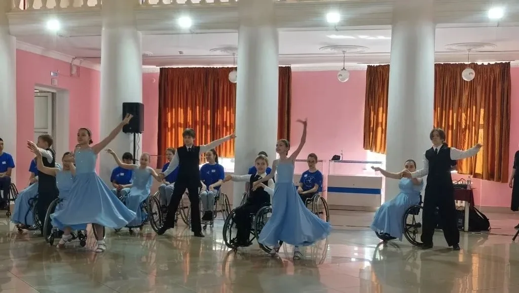 Сегодня в нашем городе впервые проводится межрегиональный мастер-класс по обучению танцам на коляска