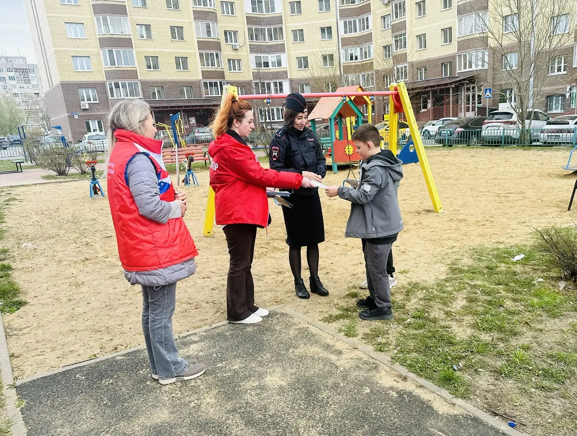 В праздничные дни на игровых площадках городского округа Воскресенск прошла профилактическая акция «