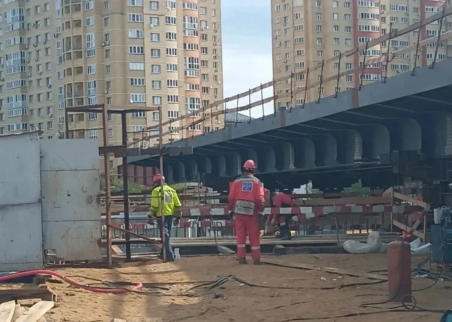 В Мытищах в рамках реконструкции моста через р. Клязьму начали строить проектируемый проезд на ул. С