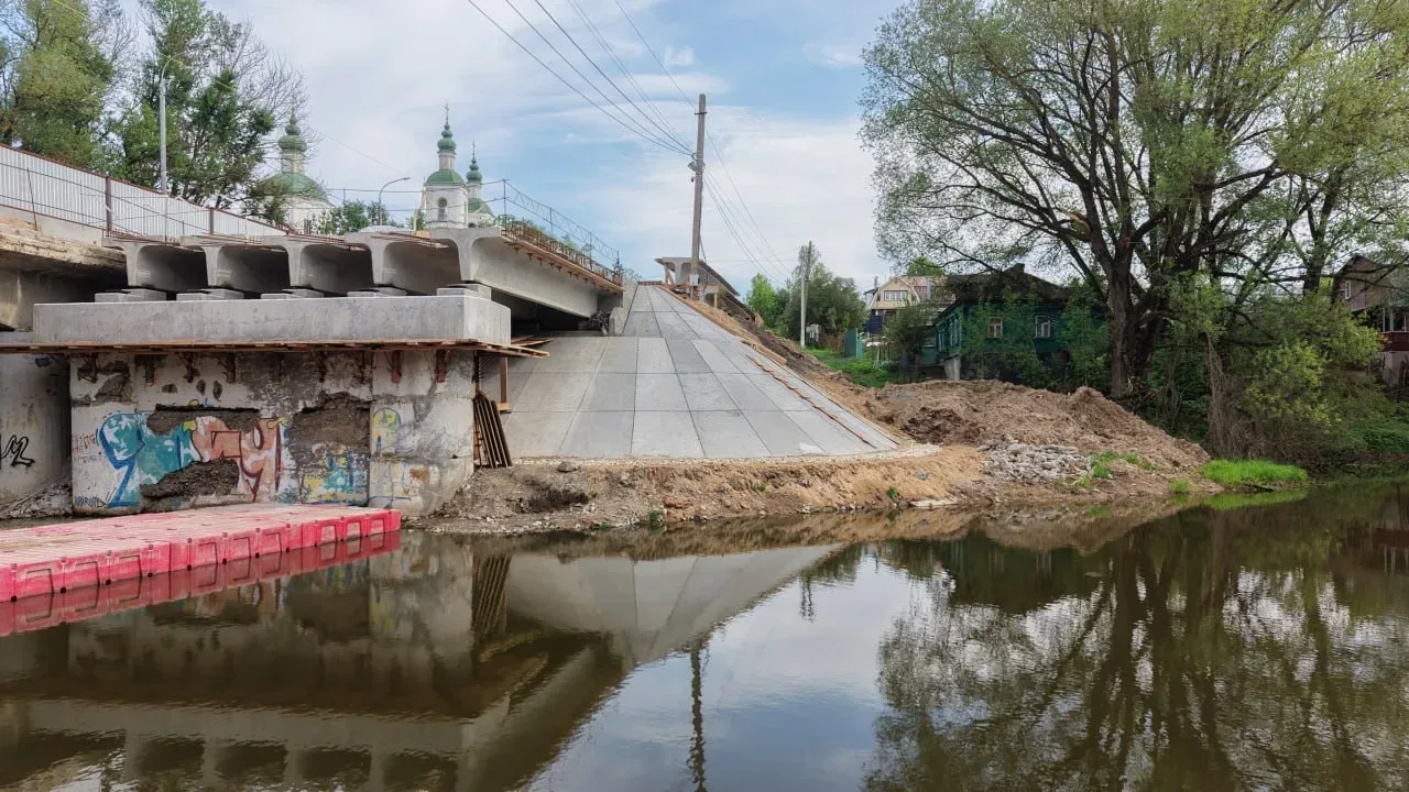 К новостям из Чехова — в селе Молоди продолжается капремонт моста через реку Рожайку по нацпроекту #