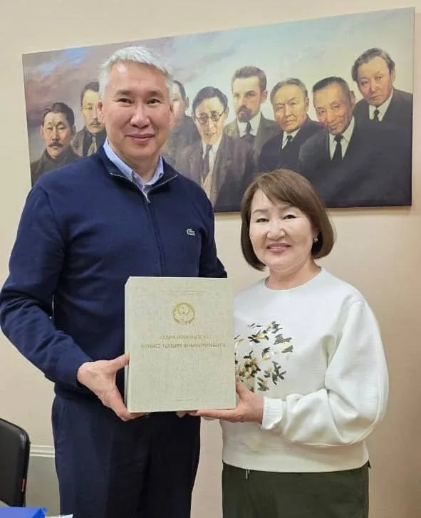 Норуот күүһэ — Моҕол Ураһаҕа  Тааттаҕа Моҕол Ураһаны — хаттаан сөргүтүүгэ уонна чөлүгэр түһэриигэ ан