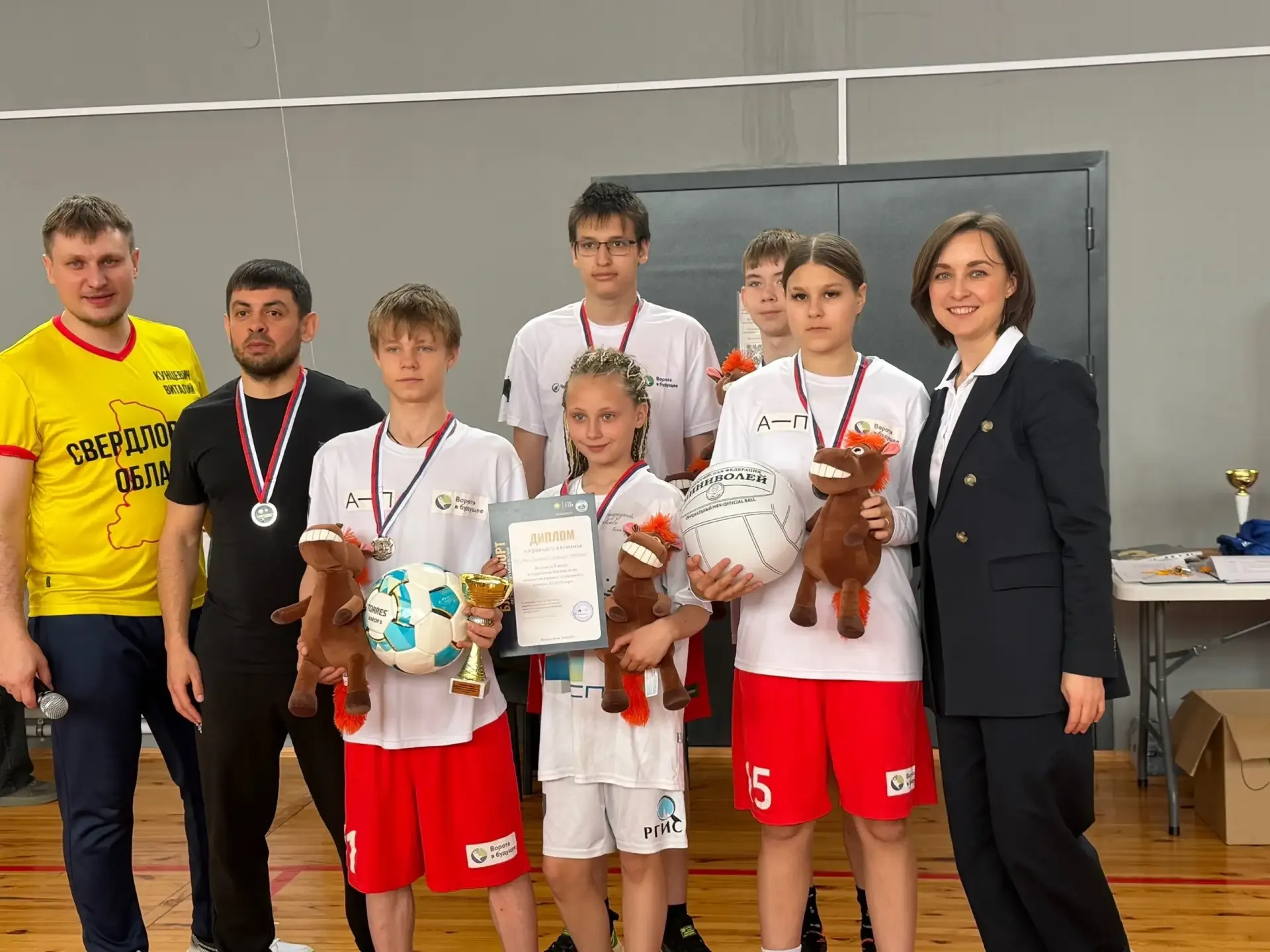 🏐 Второй фестиваль по Миниволей состоялся в поселке Большой Исток!  🔥 Более 50 юных спортсменов из ш